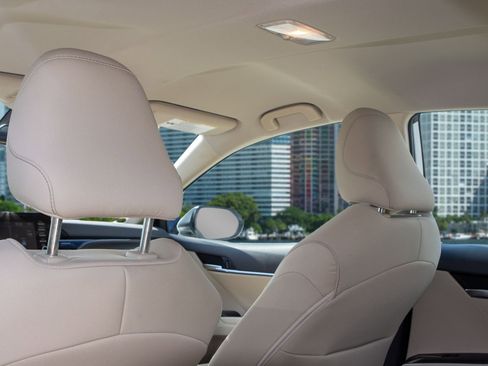 Used 2023 Toyota Camry LE image 17