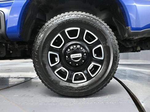 Used 2026 Ford F250 Platinum w/ FX4 Off-Road Package AWD/4WD image 14