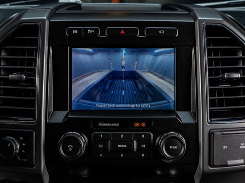 Used 2021 Ford F250 XLT w/ XLT Premium Package image 25