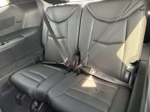 Used 2023 Cadillac XT6 Luxury image 14
