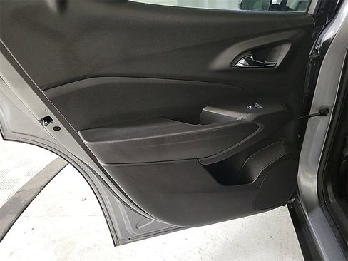 Certified 2024 Chevrolet Trax RS w/ Driver Confidence Package image 22