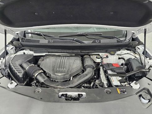 Used 2025 Buick Enclave Sport Touring w/ Super Cruise Package FWD image 11
