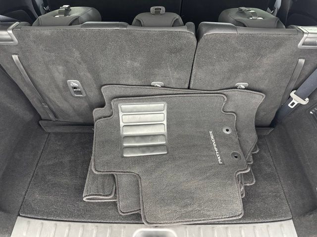 Certified 2025 Nissan Pathfinder SV AWD/4WD image 26
