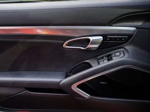 Used 2017 Porsche 718 Cayman S image 30