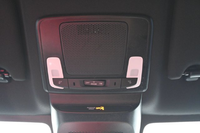 Used 2025 Honda HR-V Sport image 17