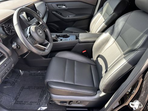 Certified 2023 Nissan Rogue SV w/ SV Premium B Package image 9