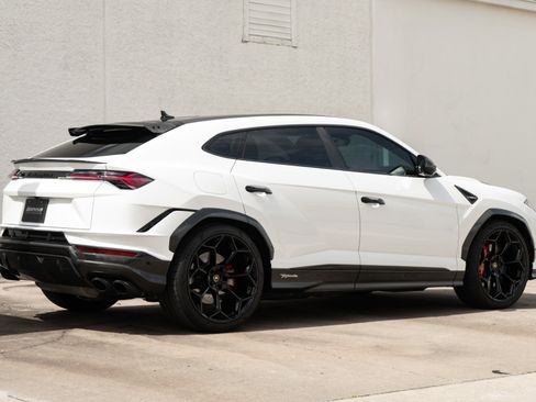 Used 2024 Lamborghini Urus Performante image 4