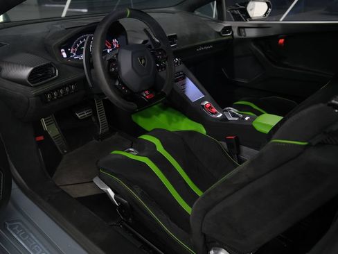 Used 2023 Lamborghini Huracan STO RWD image 44