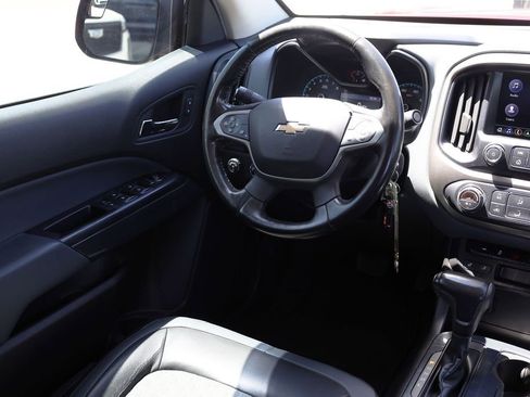 Used 2019 Chevrolet Colorado Z71 AWD/4WD image 21