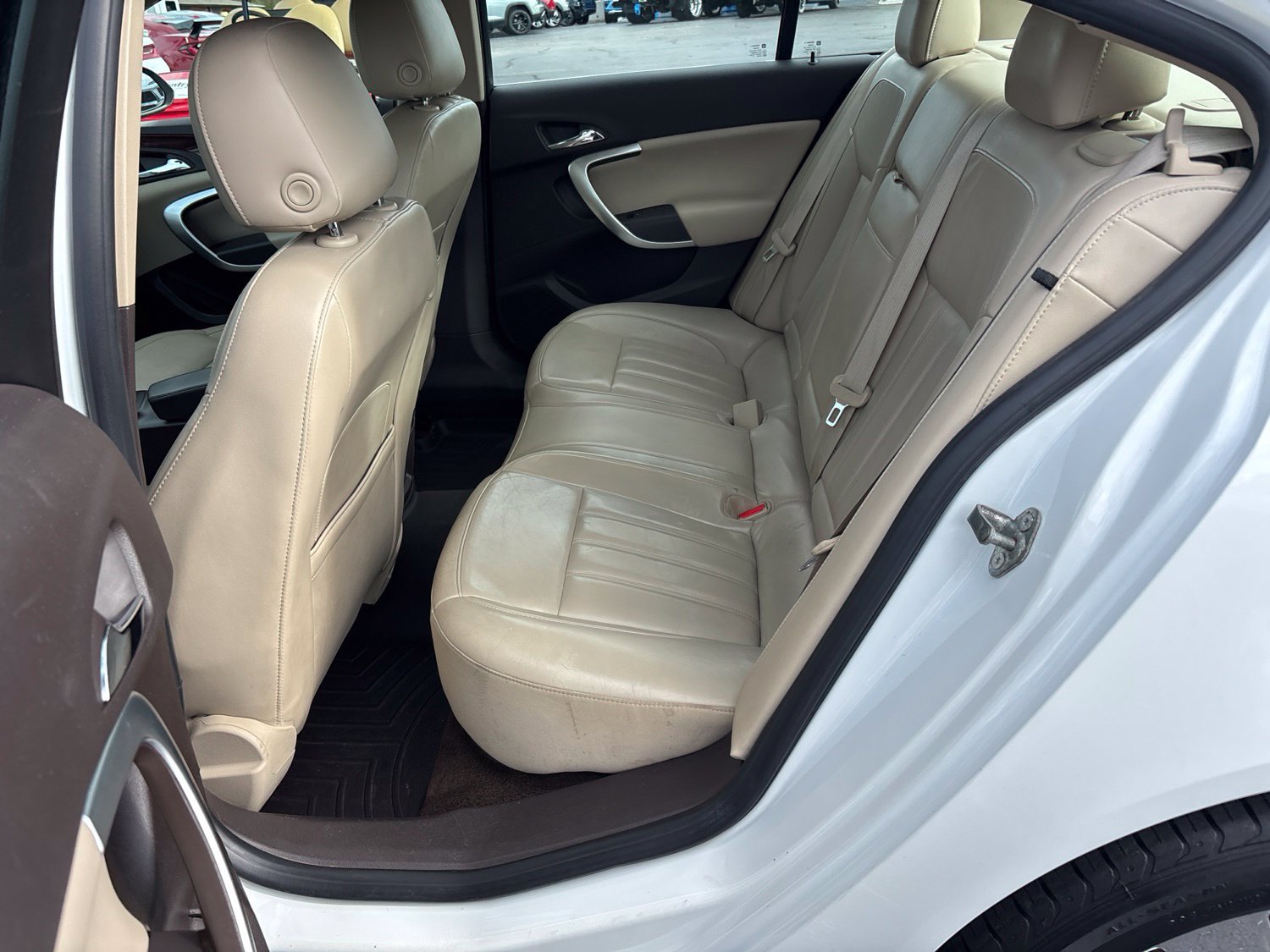 Used 2016 Buick Regal FWD image 12