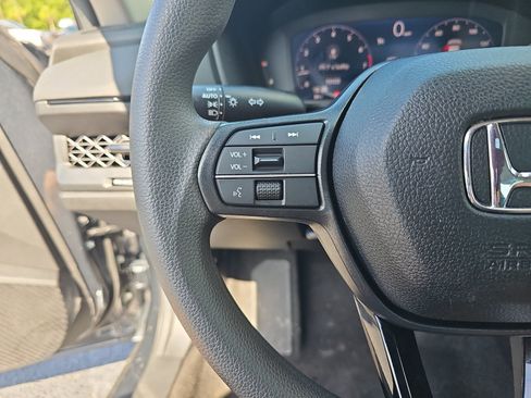 Used 2024 Honda Accord LX image 17