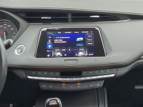 Used 2021 Cadillac XT4 Sport image 18