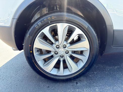 Used 2020 Buick Encore Preferred image 9