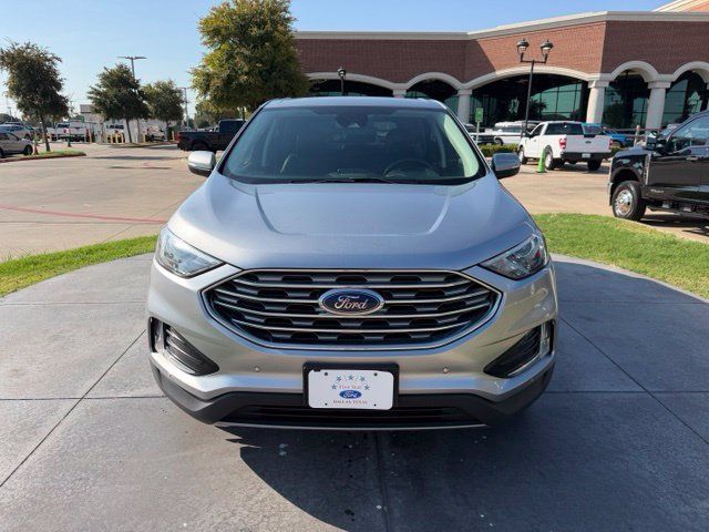 Certified 2022 Ford Edge Titanium AWD/4WD image 2
