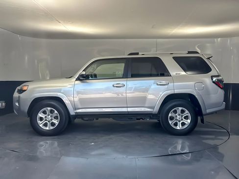 Used 2022 Toyota 4Runner SR5 w/ Wilderness Package (TMS) RWD image 6