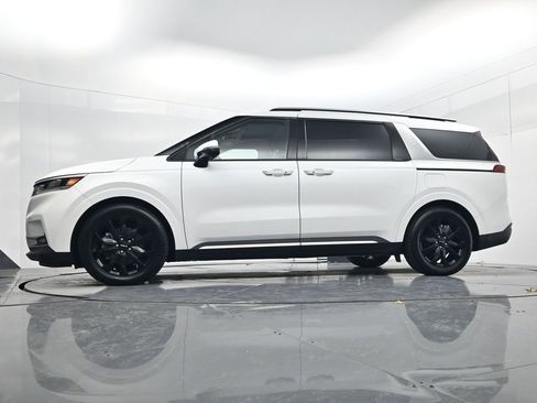 Certified 2024 Kia Carnival SX Prestige image 40