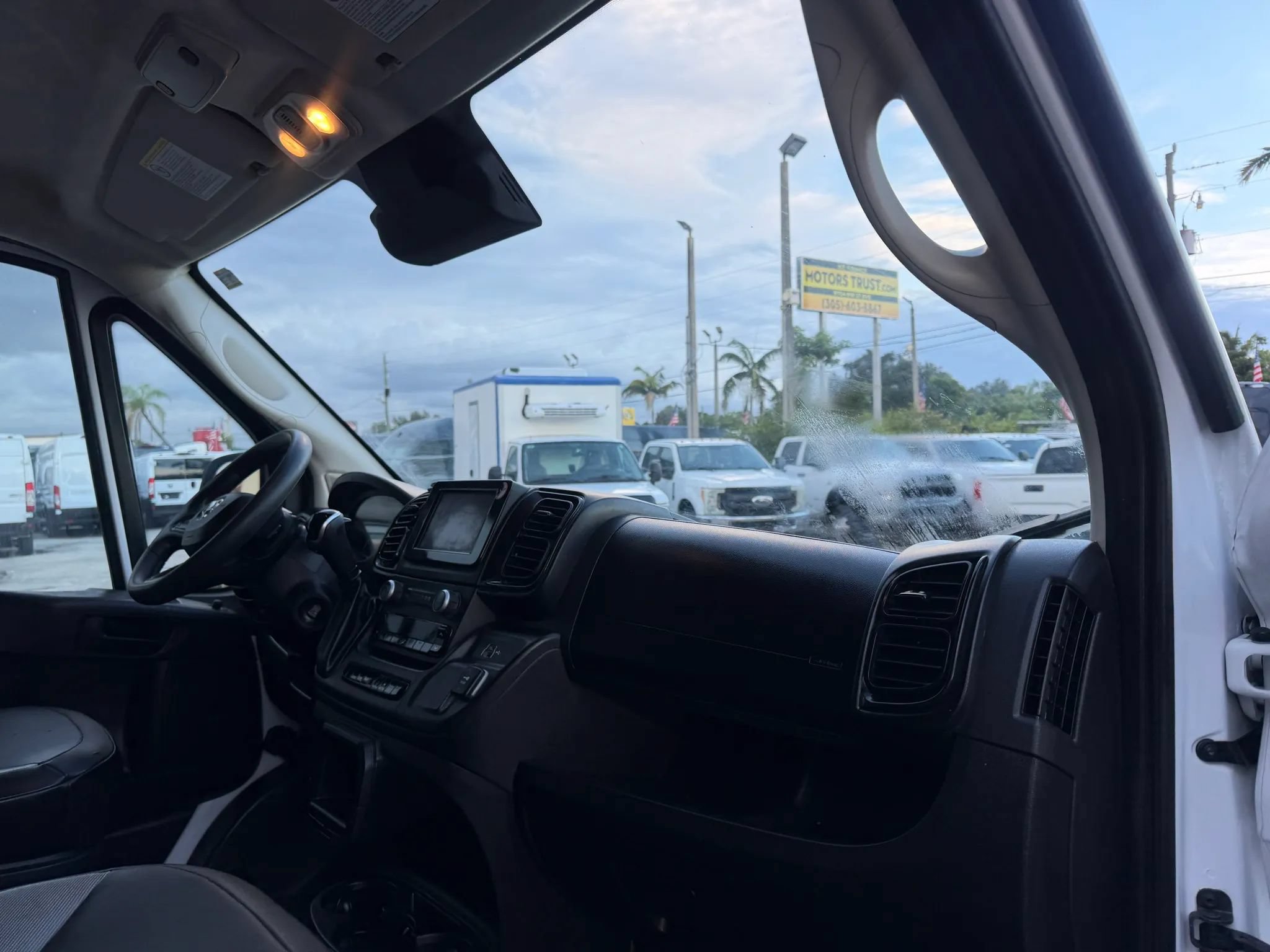Used 2023 RAM ProMaster 2500 FWD image 15