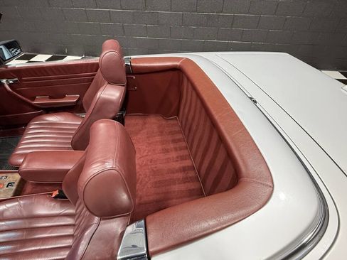 Used 1988 Mercedes-Benz 560 SL image 50