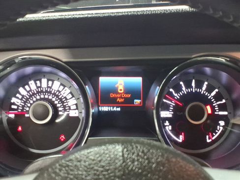 Used 2013 Ford Mustang Premium image 16