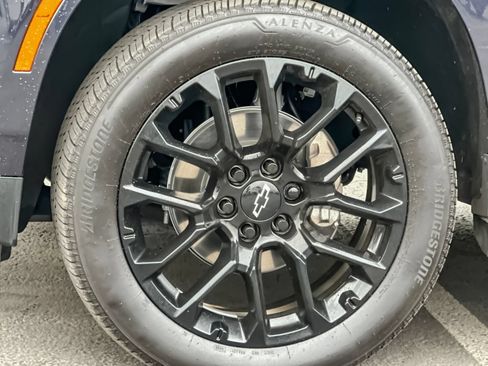 Used 2025 Chevrolet Tahoe LS AWD/4WD image 27
