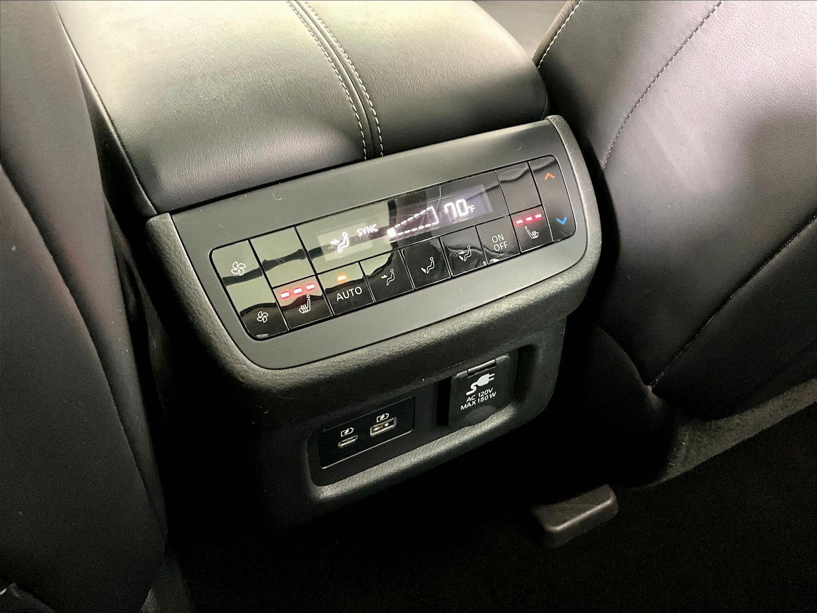 Certified 2022 Nissan Pathfinder Platinum w/ Cargo Package AWD/4WD image 10