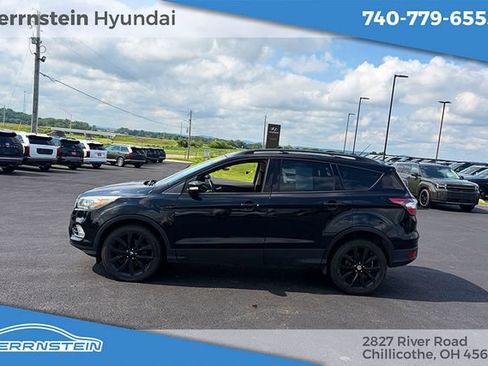 Used 2017 Ford Escape Titanium AWD/4WD image 4
