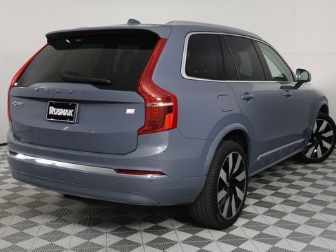 Used 2023 Volvo XC90 T8 Ultimate AWD/4WD image 4