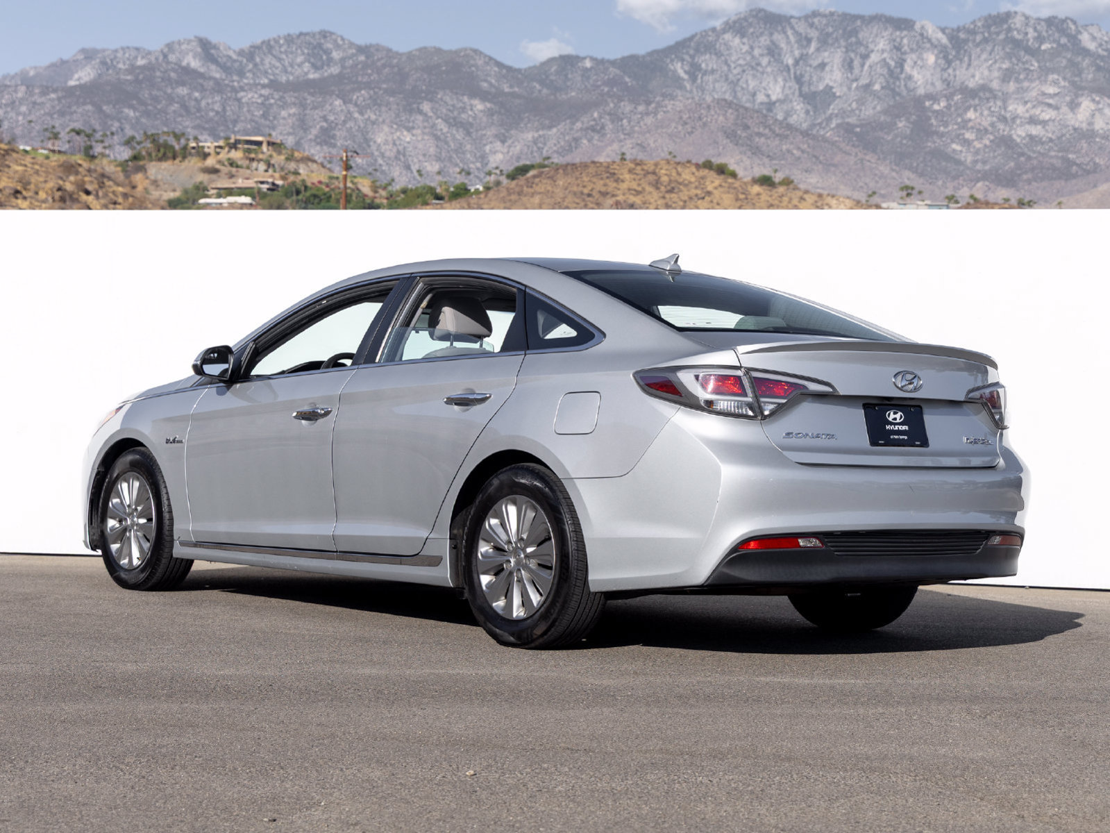 Used 2017 Hyundai Sonata SE FWD image 4
