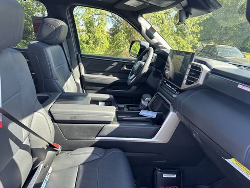 New 2026 Toyota Tundra Platinum AWD/4WD image 37