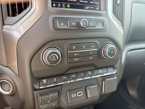 New 2026 Chevrolet Silverado 2500 Custom w/ Custom Value Package AWD/4WD image 20