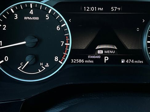 Used 2025 Nissan Pathfinder SV image 40