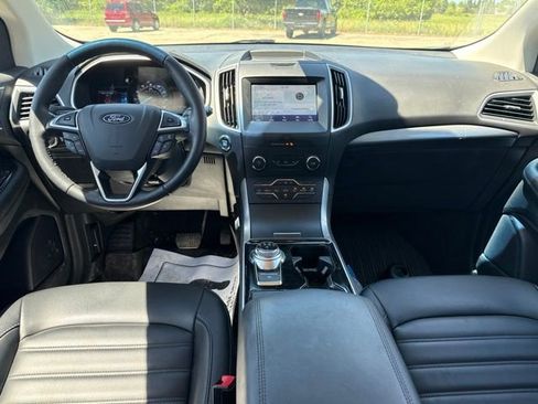 Used 2020 Ford Edge SEL w/ Convenience Package AWD/4WD image 10