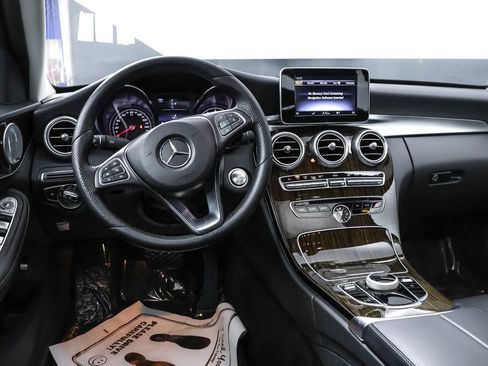 Used 2018 Mercedes-Benz C 300 4MATIC Sedan image 19