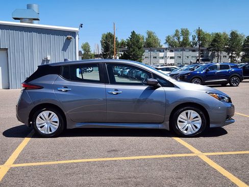 Certified 2025 Nissan Leaf S FWD image 4
