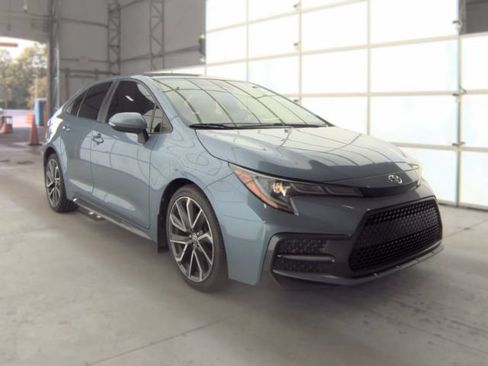 Used 2020 Toyota Corolla SE FWD image 3