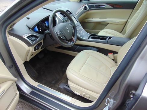 Used 2015 Lincoln MKZ Hybrid w/ Equipment Group 201A Select image 2