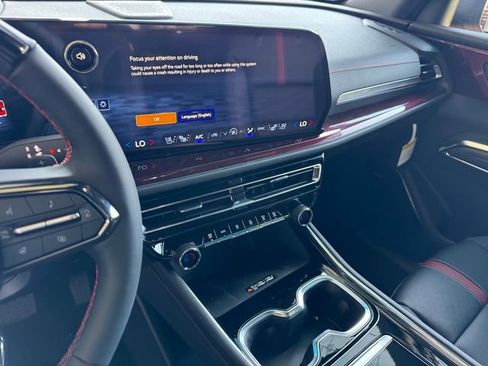 New 2026 Chevrolet Traverse RS w/ LPO, Floor Liner Package FWD image 15
