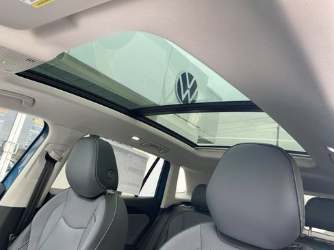 New 2026 Volkswagen Tiguan SE AWD/4WD image 18
