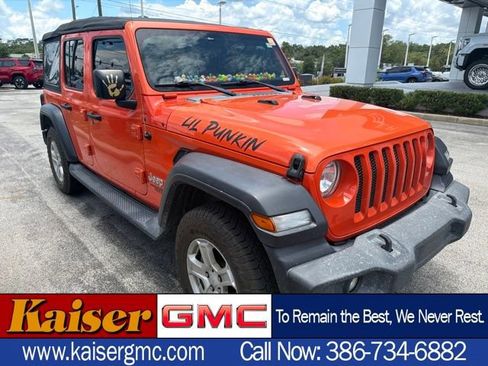 Used 2018 Jeep Wrangler Unlimited Sport S AWD/4WD image 1