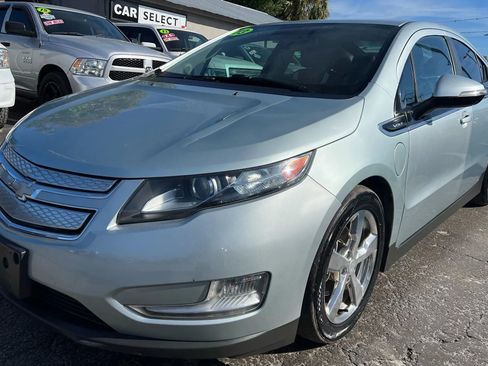 Used 2013 Chevrolet Volt Premium w/ Premium Trim Package image 2