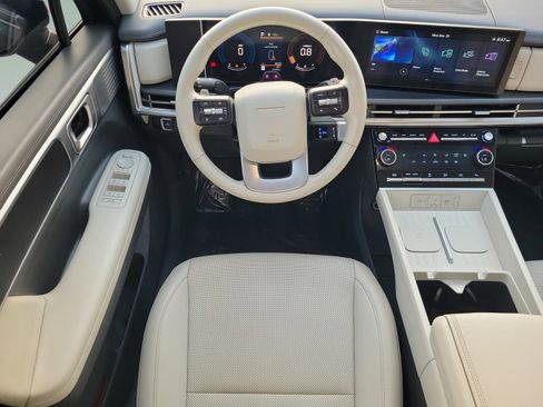 Used 2024 Hyundai Santa Fe SEL image 14