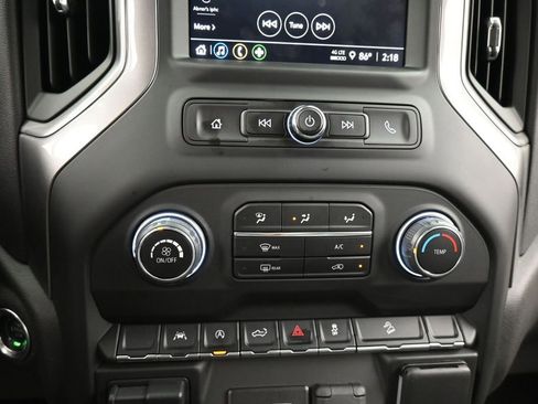 Used 2024 Chevrolet Silverado 1500 Custom Trail Boss AWD/4WD image 25
