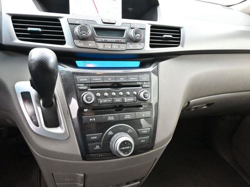 Used 2013 Honda Odyssey Touring image 25