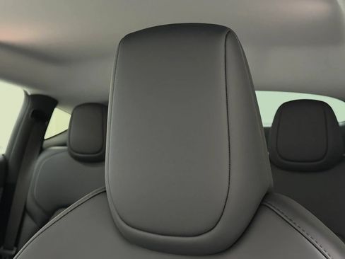 Used 2026 Tesla Model Y 2WD image 24