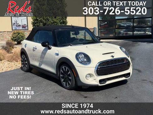 Used 2019 MINI Cooper S w/ Signature Upholstery Package FWD image 1