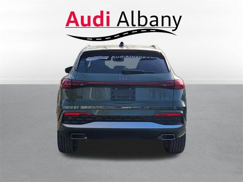 Used 2025 Audi Q5 Premium Plus w/ Premium Plus image 5