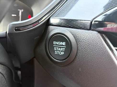 Used 2025 Ford Escape ST-Line AWD/4WD image 31