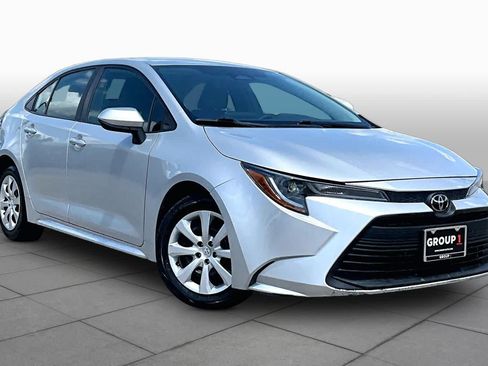 Used 2024 Toyota Corolla LE FWD image 3