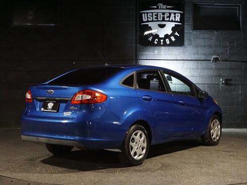 Used 2011 Ford Fiesta SE w/ 201A Rapid Spec Order Code FWD image 6