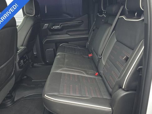 Used 2023 GMC Sierra 1500 AT4X image 5